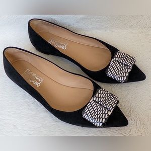 🔥HP🔥 SALVATORE FERRAGAMO | Black Suede Pointy Flats size 8.5